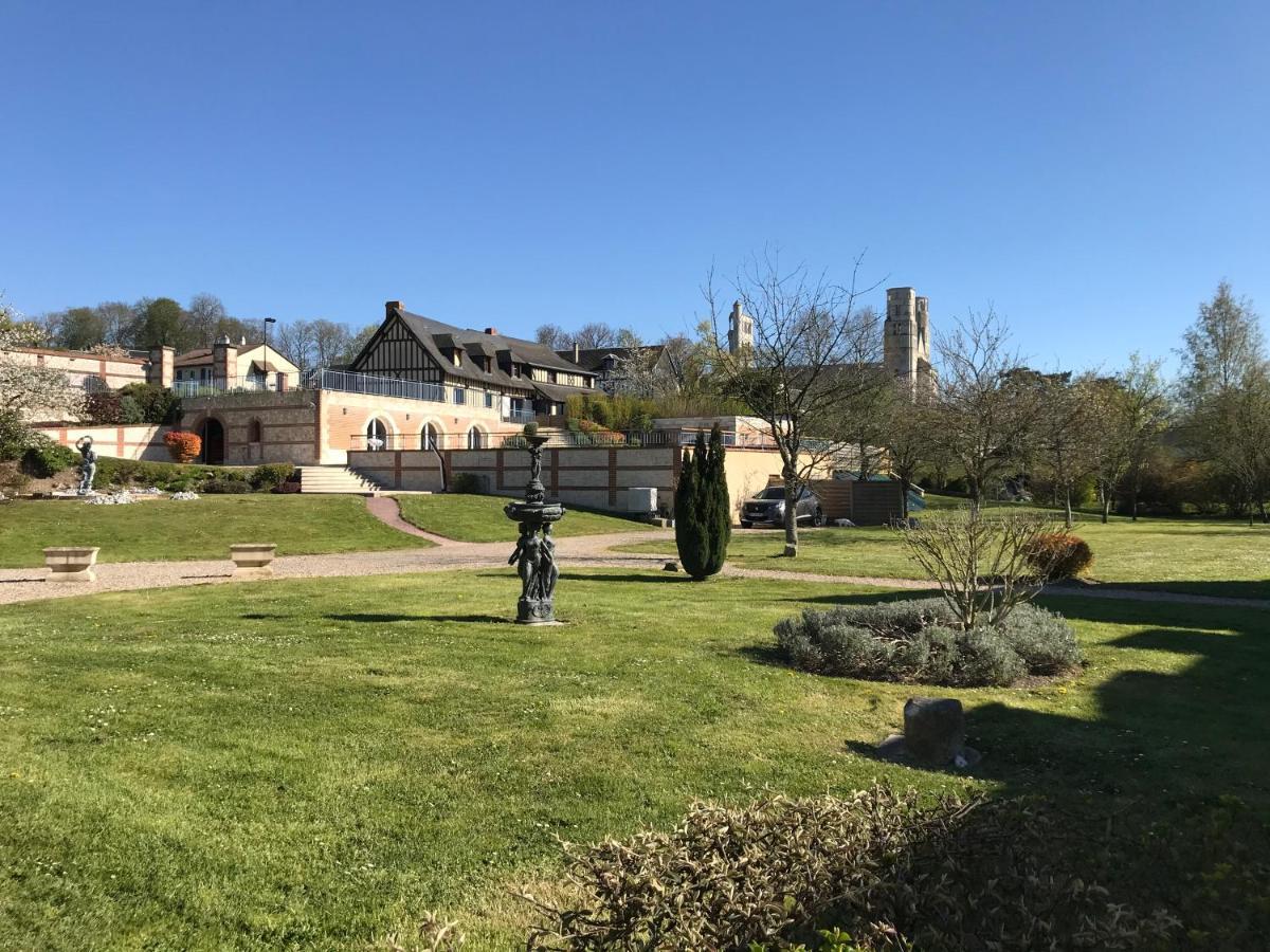 Demeures & Chateaux Hotel Domaine Le Clos Des Fontaines Jumièges Eksteriør bilde